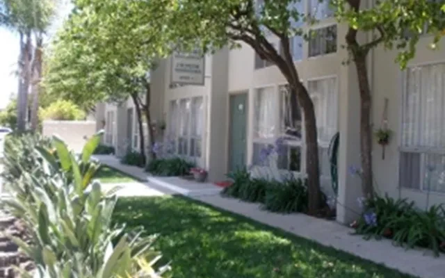 6643 Abrego Road - Goleta student accommodation