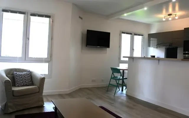 Courbevoie 92e·49m²·F2·Appartement·With furniture 2
