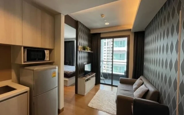 1-BR Condo for Rent, ฿20,000/month, The Lumpini 24 0