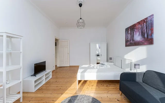 Studio Apartment 3