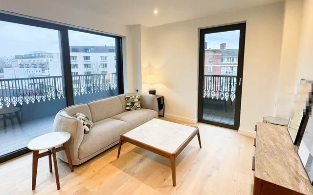 LCH-Sutherland Apartments 0