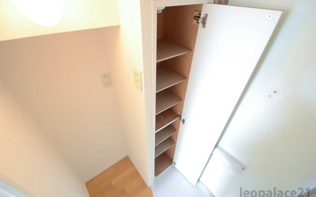 レオパレス松原ハウス - Matsubara student accommodation - 102号房间(带独立厨房)
