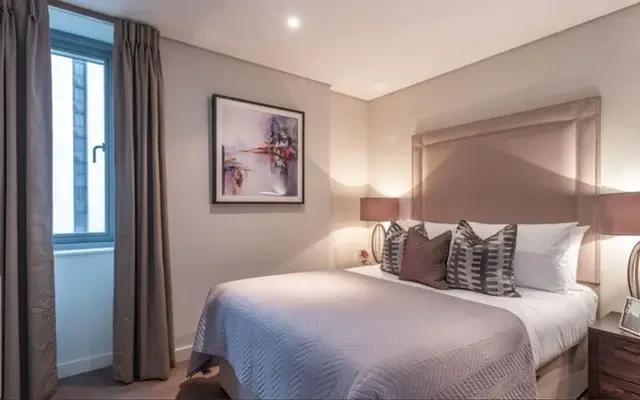 Merchant Square, Paddington, London W2. W2 1AP 3