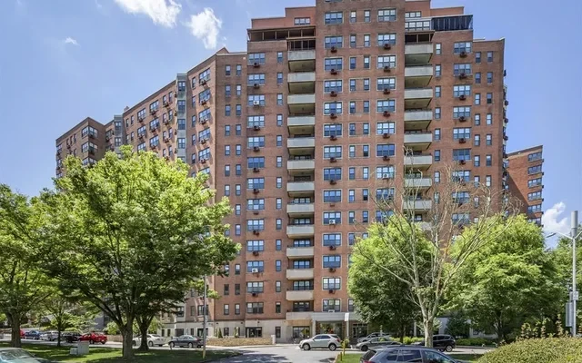 The Broadview Apartments 0