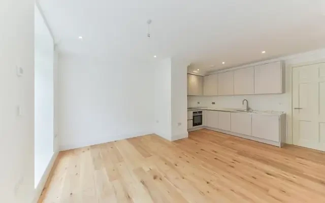 Sydenham Hill, London, SE26 6TH 3
