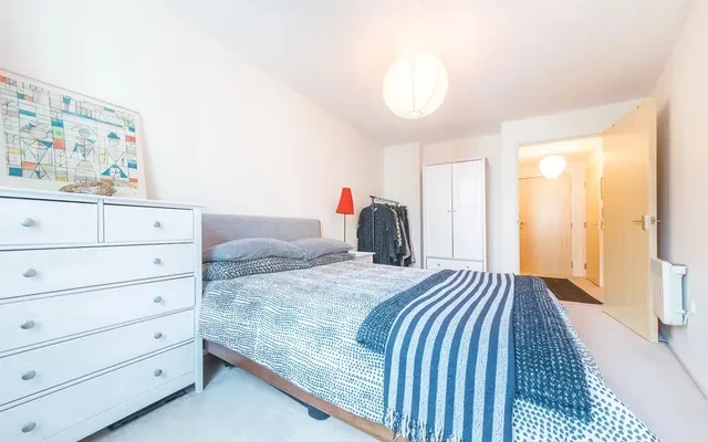 LH-Admiral House, Vauxhall 2