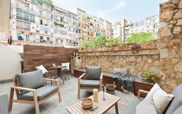 Jaiz - 2 bedrooms and terrace in Eixample Esquerra 0