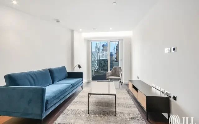 Lexington Gardens London SW11 0