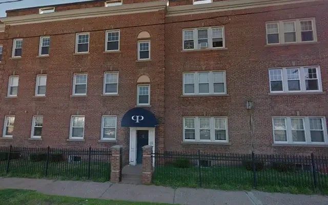 17 Howe Street 1