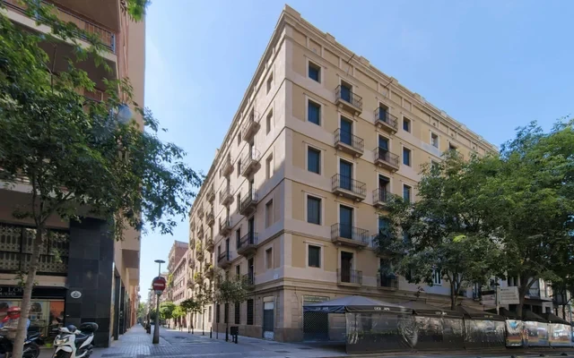 Carrer del Consell de Cent 2
