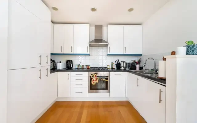 Westbourne Grove Terrace, Westbourne Grove, W2 1