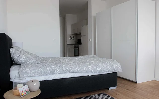 New furnished 1 Room Studio, Balcony, 25 mins to Alexanderplatz 2
