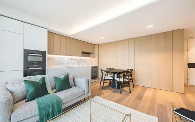 Casson Square, Southbank, London, SE1 7GY 4