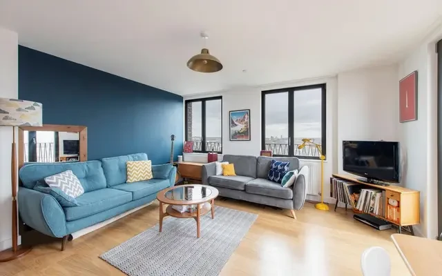 Saxon Court, York Way, London, N1C. N1C 4AN 1