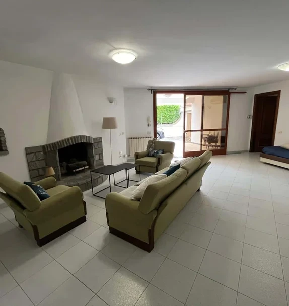 Via Palmarola, Minturno