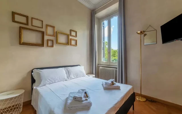 Window on the Tevere 3