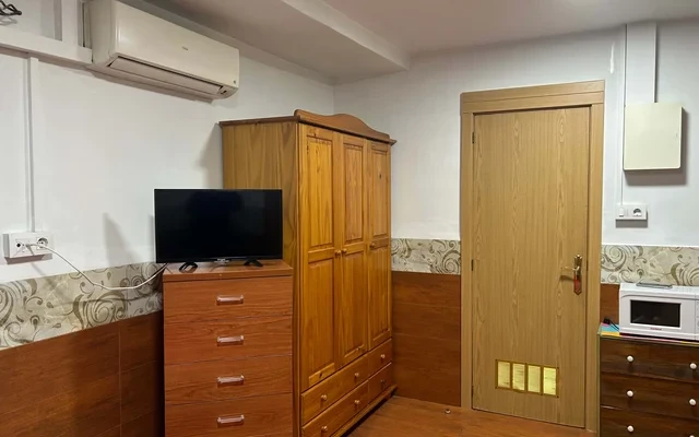 SE ALQUILA APARTAMENTO AMUEBLADO NUMERO 5 1