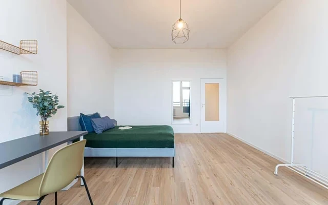 Bismarckstr. 106 2
