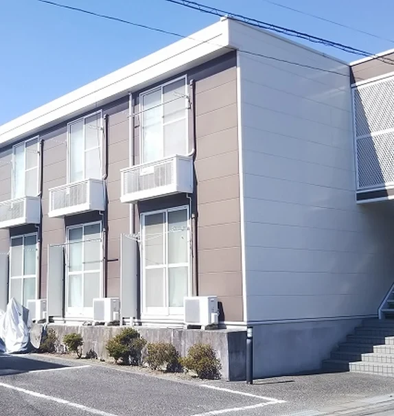 レオパレスアルシオネ