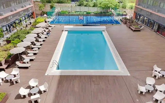Livensa Living Porto Campus - 포르투 학생 숙소 - 수영장