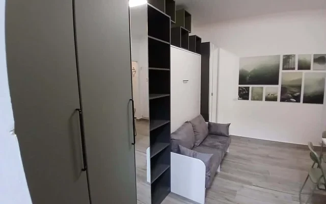Apartment in Viale Tunisia, Milano for 34 m² 1