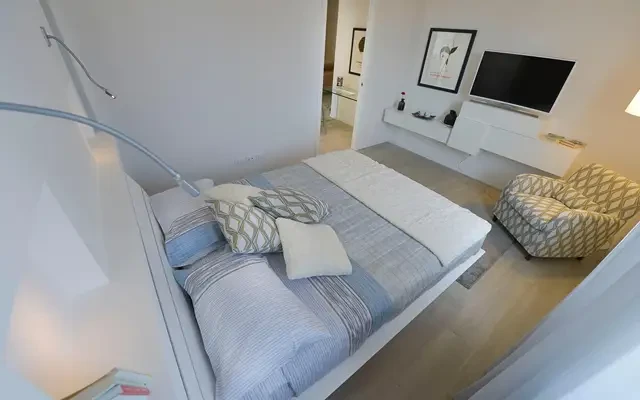Vestri Golden Suite 2