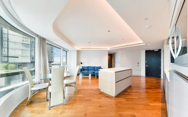 LH-Canaletto Tower 1