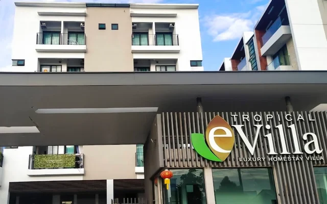 Tropical Villa Luxury Service Suites 0