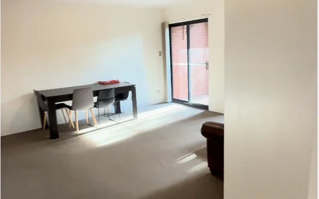36 Buckland St - Sydney student accommodation - 2 bed 2 bath-18