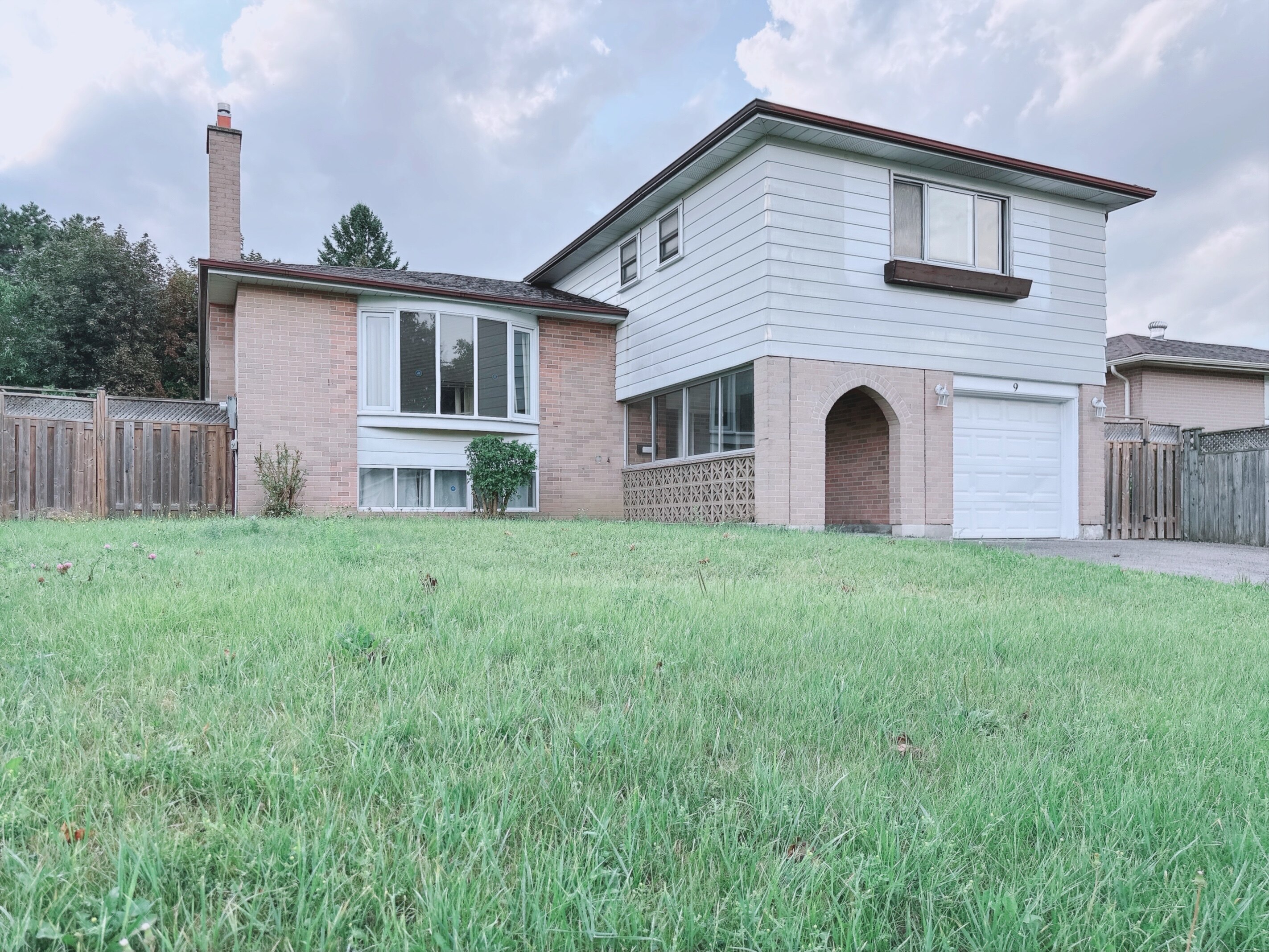 9 Oakmeadow