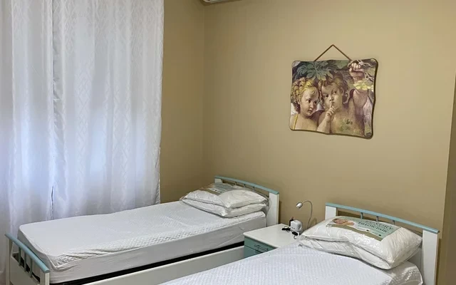 Residenza Cieloterra - Studentesse Infermieristica - OSS - Lavoratrici - SOLO DONNE 0