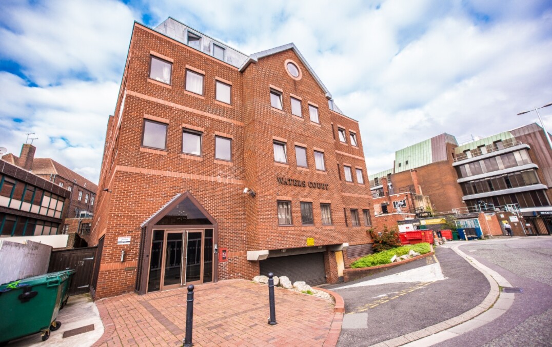 Waters Court photo 4