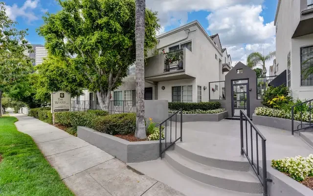 The Woods At Toluca Lake 2