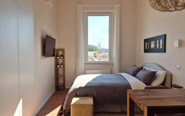Apartment in Via dei Sabelli, Roma for 23 m² 1