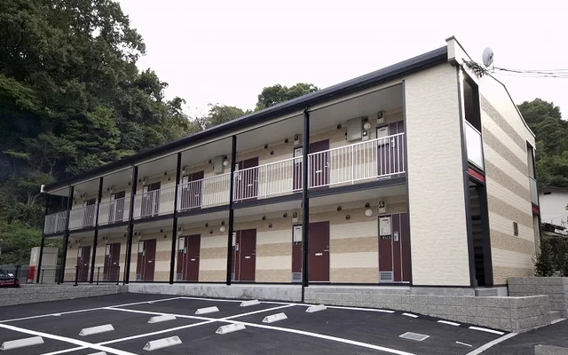 レオパレス八幡大谷 0