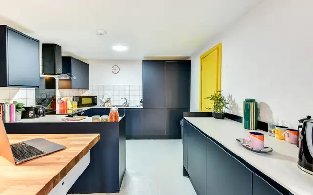 Mackie Grove, BS34 2