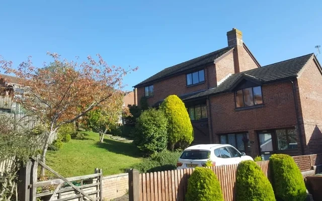 Valley Park Close EX4 1