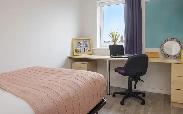 Knoll Court 3