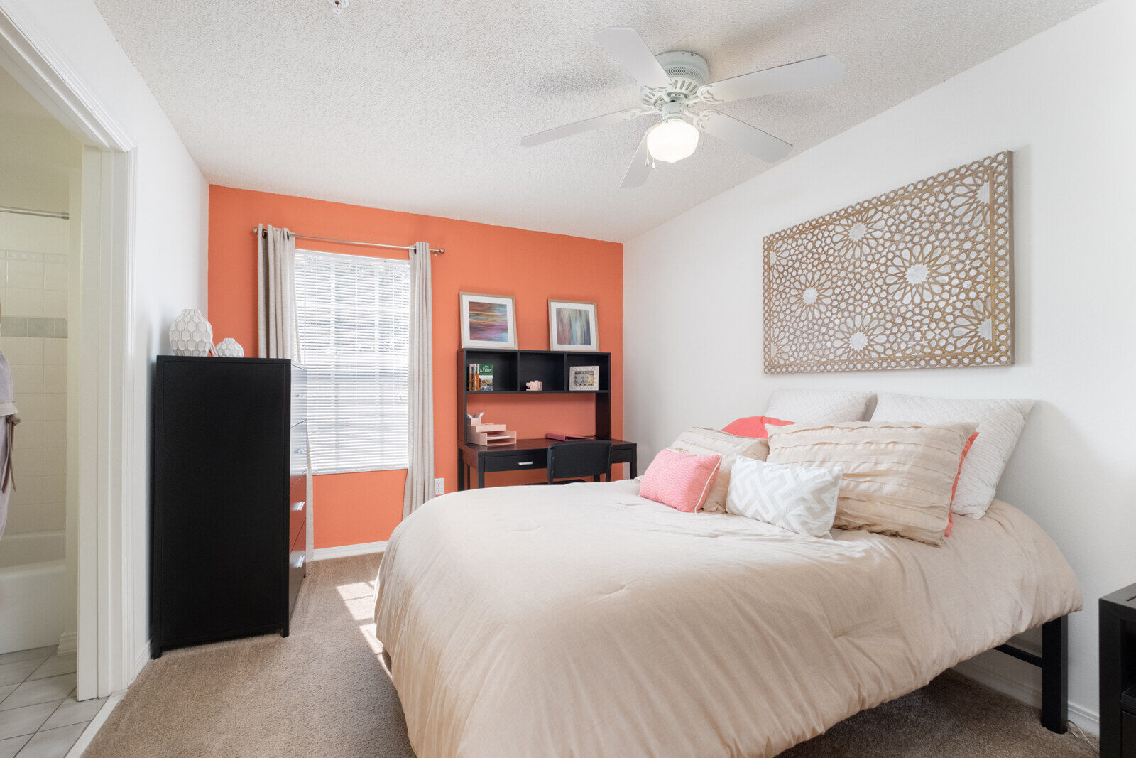 4 Bed 4 Bath_Renovated