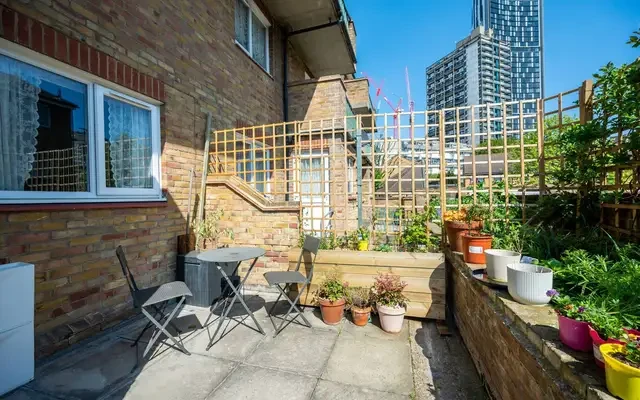 Winchester Close, Elephant and Castle, SE17 4