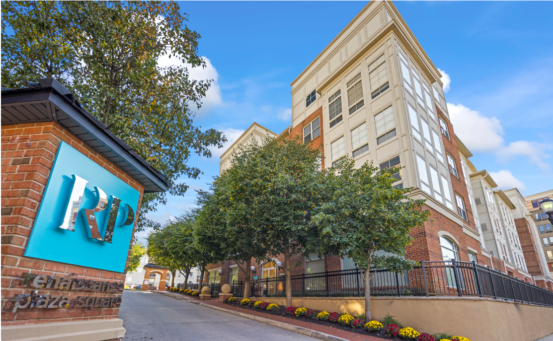 Renaissance Plaza Square