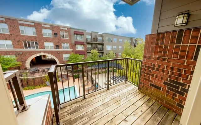 808 Berry Place Apartments 3