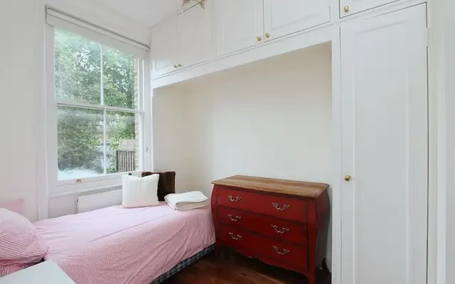 Beaufort Street, London, SW3 6BS 2