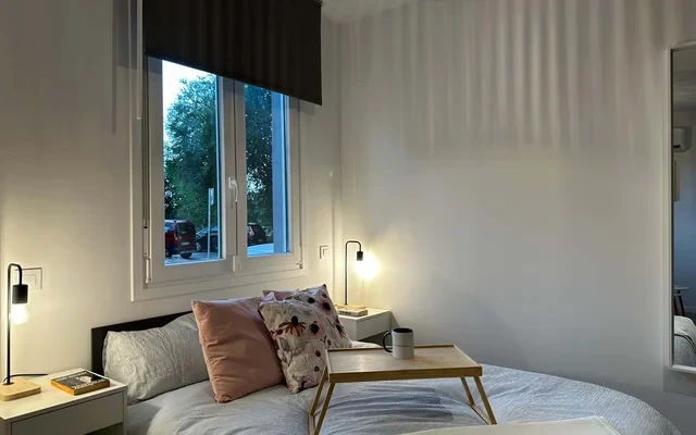 Avenida Bellas Vistas, 9. Local 2 (ONLY STUDENTS) 4