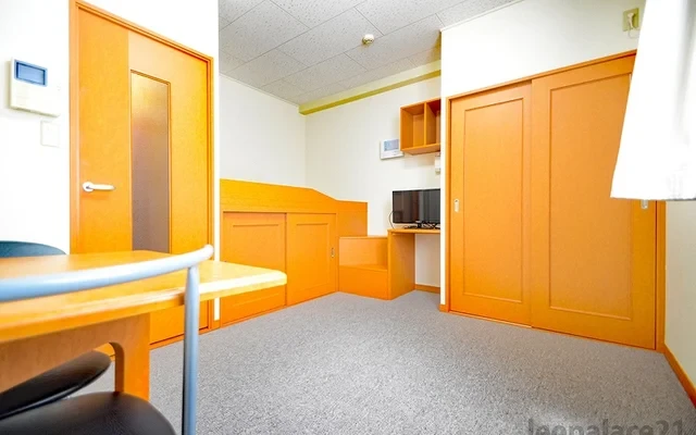 レオパレス富士 3