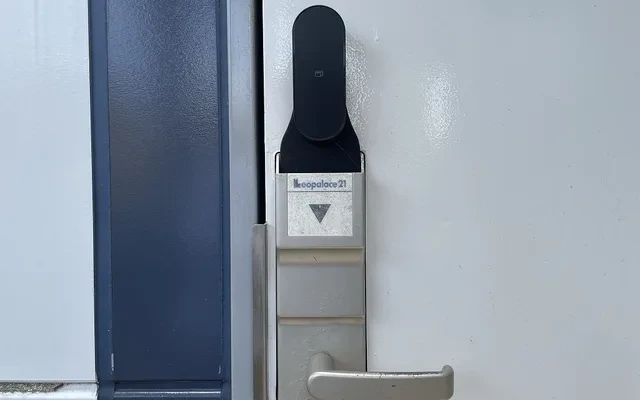 レオパレスエヴァーグリーン 1