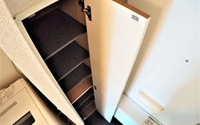 レオパレスイースト 3