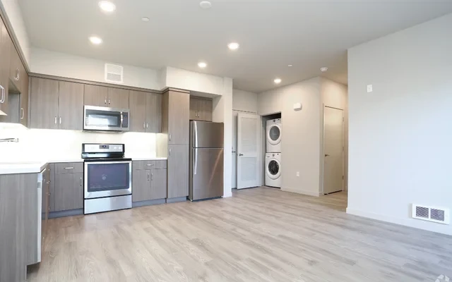 Updated Unit In the Heart of Temescal 4