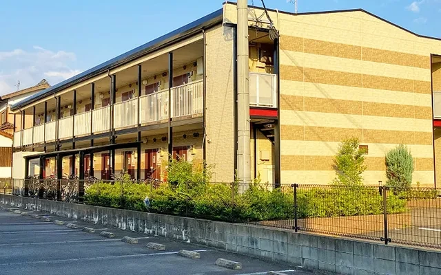 レオパレスポラール弐番館 0
