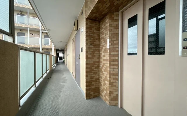 Lions Plaza Kawasaki 2, Room 1008 4